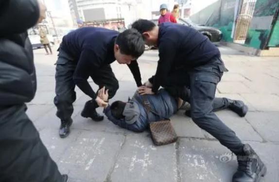 2021嫌犯不认罪怎么办？犯罪嫌疑人与罪犯有何区别？